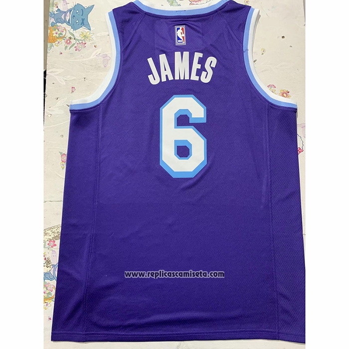 Camiseta Los Angeles Lakers LeBron James #6 Ciudad 2021-22 Violeta
